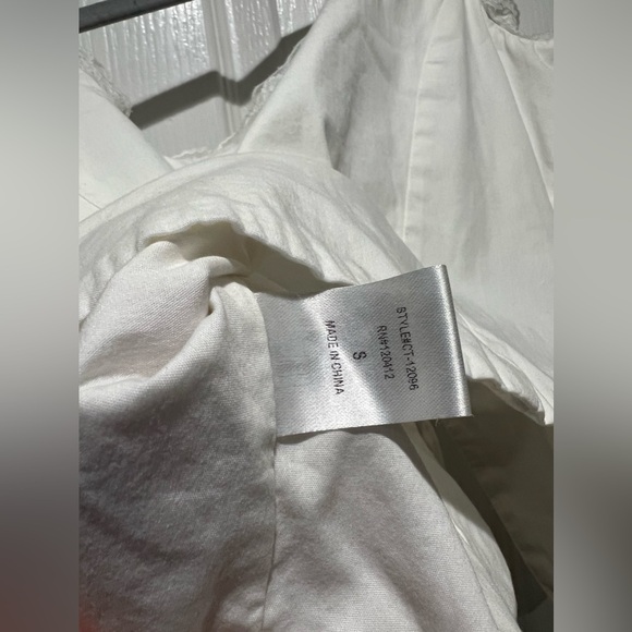 Basically new never worn white going out top - Picture 3 of 5